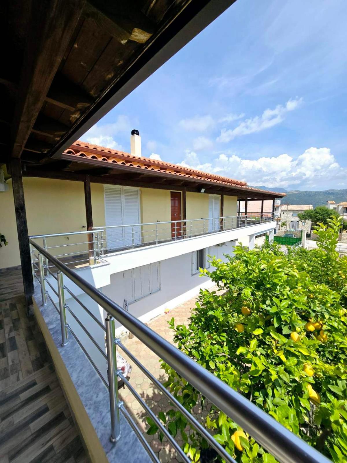 Philoxenia Guest House Himare Exterior foto