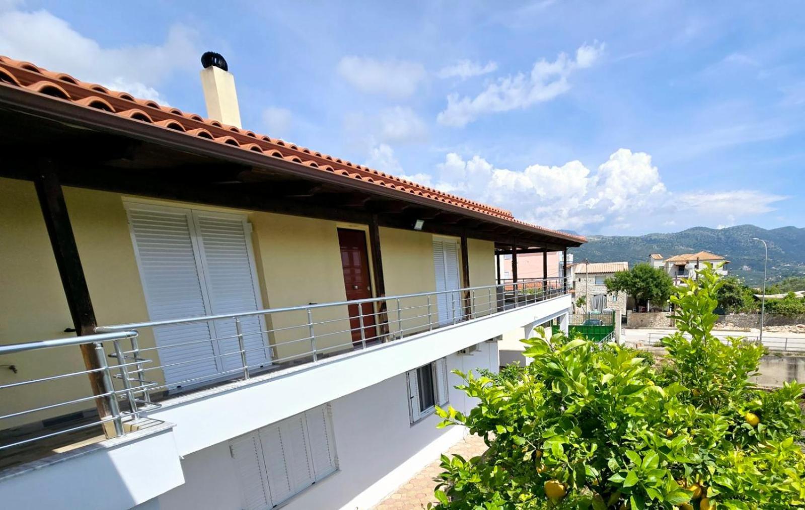 Philoxenia Guest House Himare Exterior foto
